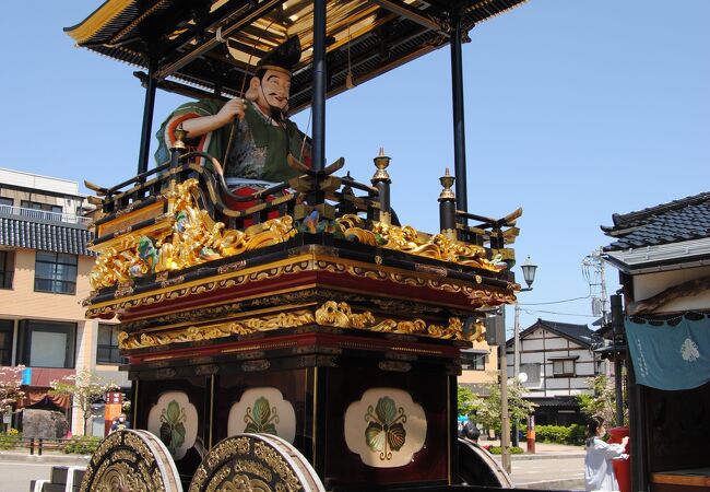 城端曳山祭