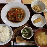 旅館のランチだが、いつ行っても混んでいる。