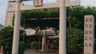 岡崎空襲で被災後再建された神社