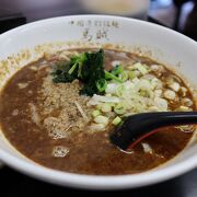 担々麺と餃子を注文する人が多い