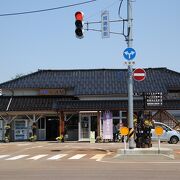 JR西日本城端線の終着駅です。