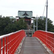 瀬戸内海に浮かぶ神社