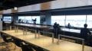 広くておしゃれなラウンジ！