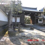 安国寺恵瓊によって再興された東福寺塔頭の一つ