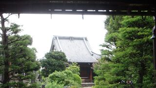 大黒天を祀る明暦元年（1655）創建の日蓮宗古刹
