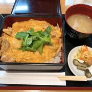 博多地鶏の親子丼を頂きました。