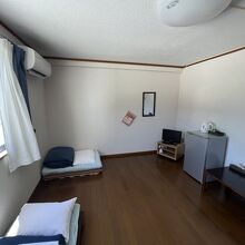 さっぱりとした部屋ですが、不便さは全くなかったです。