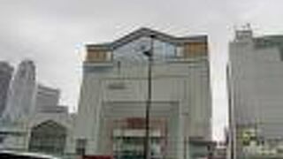 新宿南口にあるルミネ