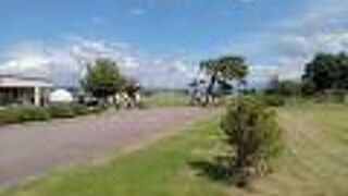 町中の静かな公園