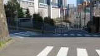 岡部家、渡辺家、阿部家の三つの大名屋敷が坂名の由来はホント？