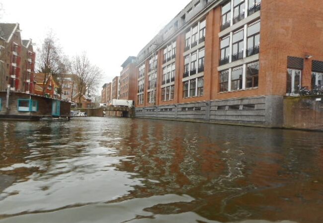 アムステルダムは運河の街