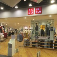 ユニクロ (セントラルワールド店)
