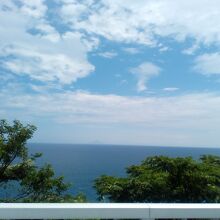 稲取岬灯台の見晴らし台からの眺め