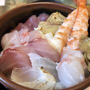 お昼がお得☆美味しく海鮮丼を食べましょう