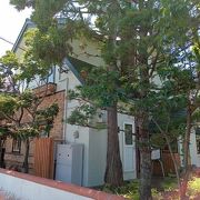 民家を利用したカフェ