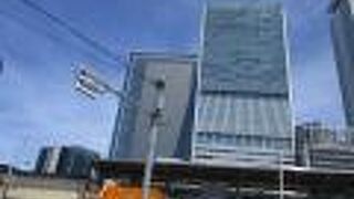 名古屋駅前の高層ビル