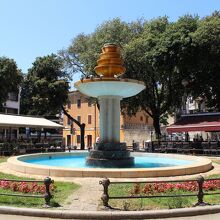 Piazza Dante Alighieri 