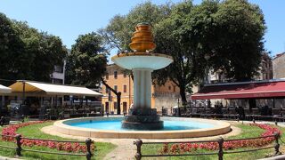 Piazza Dante Alighieri 