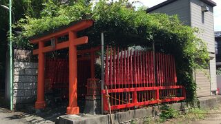 三藤稲荷大明神