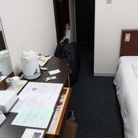 ドアから客室への通路が狭い