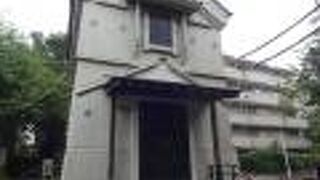 大きくはないのですが、風格のある蔵です。