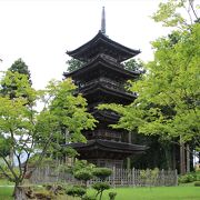 佐渡はもちろん新潟県でも唯一の五重塔は高さ24ｍで国の重要文化財にしてされてします。