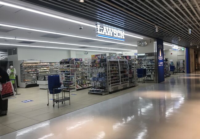 ローソン (成田国際空港第3旅客ターミナルビル店)