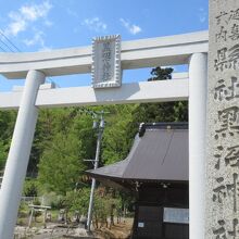 信夫山黒沼神社