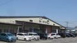 主力の干物は冷凍で販売。