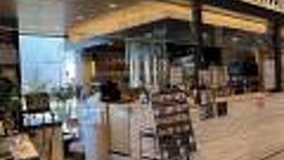 窯焼きパンケーキ&カフェ ピヨ