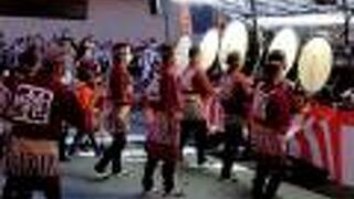 弘前市内や青森市内より小ぶりな祭りですが、10ｍ超の山車の高さは勝っていました