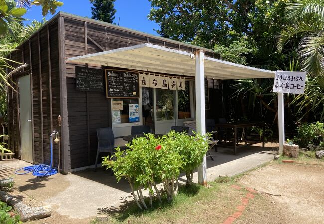 マンタの浜近くにあるジェラート＆カフェ。