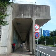 六本木ストリートペインティングは、石原東京都知事の趣旨説明のある六本木トンネルの絵画部分です。