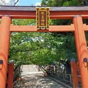 氷の関係者から崇敬を集める神社