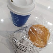 カレーパンとコーヒー