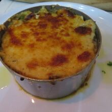 ムサカは型に入ったままで出され…、