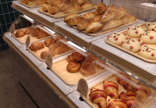 武蔵中原駅ナカのパン屋　ふく福