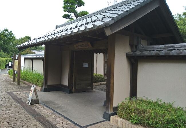 町田薬師池公園四季彩の杜ぼたん園(町田ぼたん園)