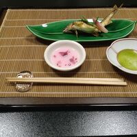 鮎は蓼酢と柴漬け酢で