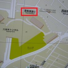青山公園の案内図です。星条旗通りが地図に記載されています。