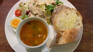 ランチはケーキセットがお得