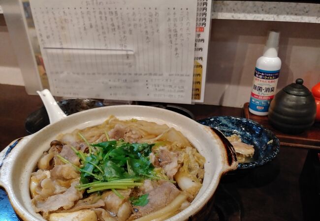 予約必須の名店。