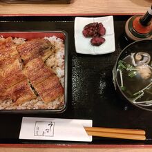 うな重３４００円