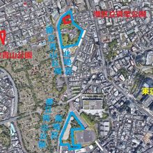 港区立青葉公園の中の狭い部分です。戦後の引揚者住宅の跡地です