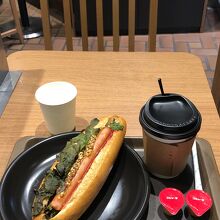 ホットドッグモーニング500円ぐらい