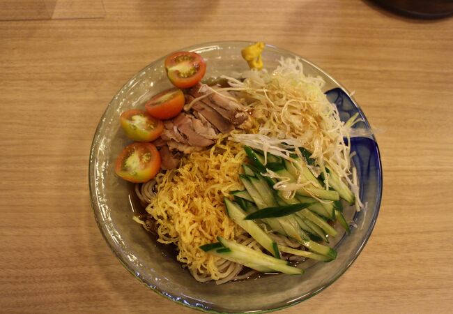 深草と藤森の中間辺りにある、中華麺の専門店