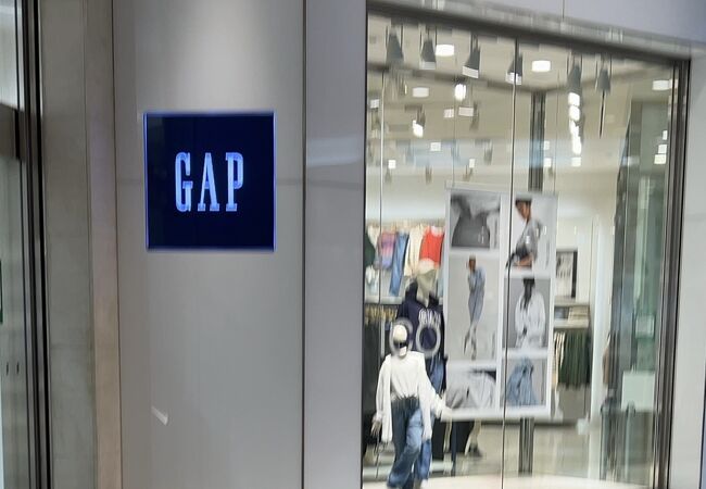 Gapストア (池袋東武店)