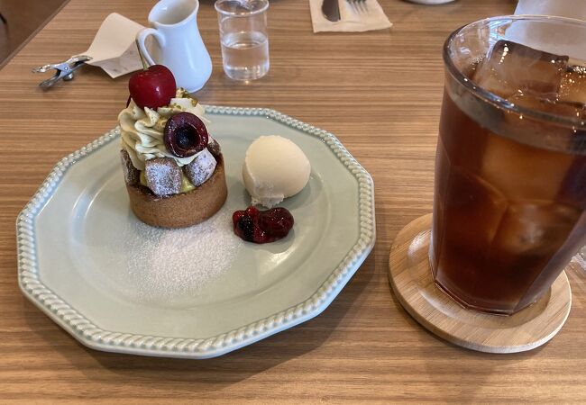 隠れ家カフェ