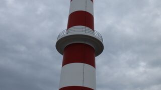 赤と白のストライプ模様