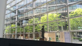 船の形のアトリウム